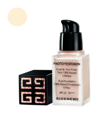 Photo’Perfexion in ‘Perfect Ivory’ (SPF 20)