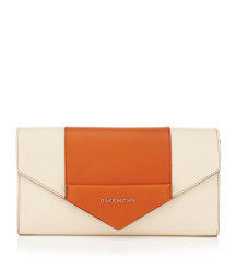 Antigona Clutch