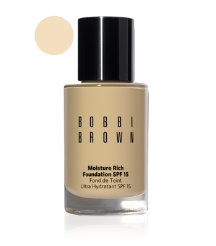 Moisture-Rich Foundation in Natural Tan